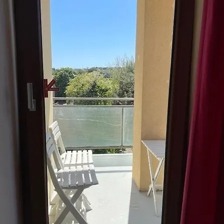 158 Гостьовий будинок *